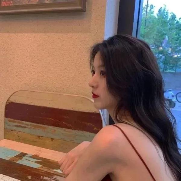 笔谈女公关